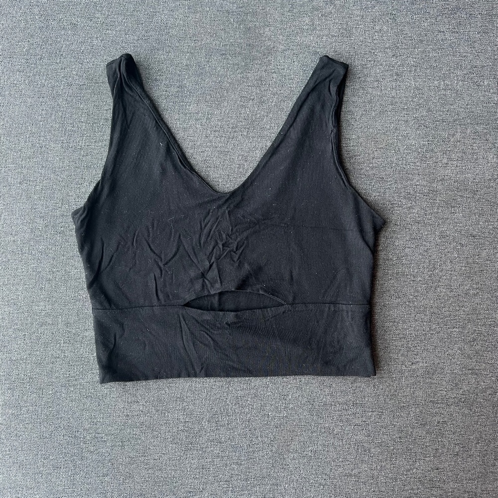 Jac Parker crop black tank with key hold cutout